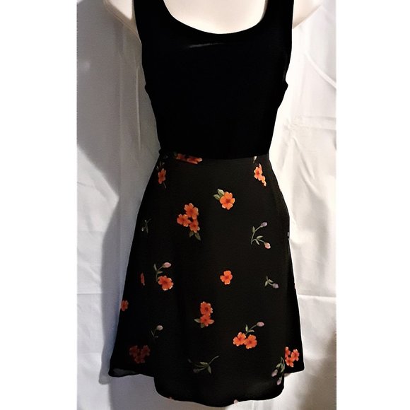 100% Silk Designer's sample Skirt NEW, size 8/38 - Picture 3 of 13